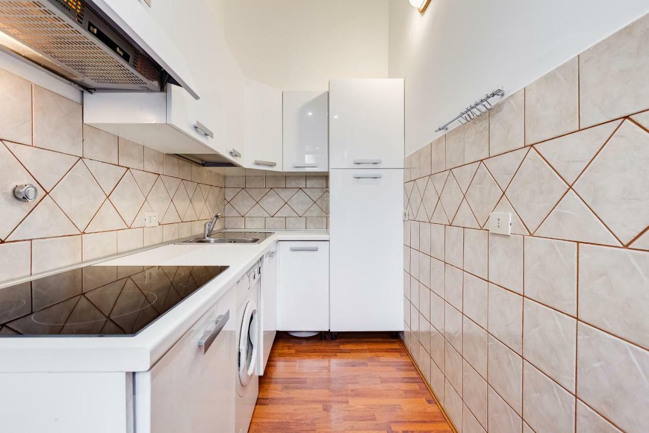 Borgo Vittorio Lovely House ローマ エクステリア 写真